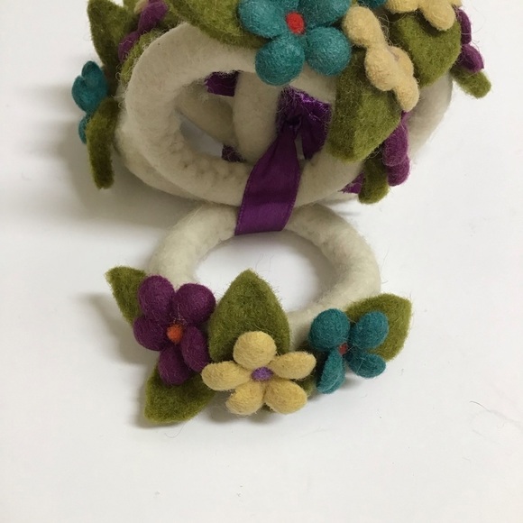 Napkin Rings SET OF 6 Holders Artisan Handmade Boiled Wool Felt African Violets - Picture 2 of 8